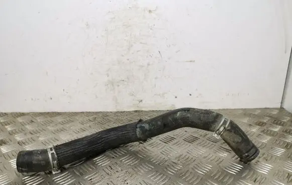 Nissan X-Trail T32 Engine coolant pipe/hose