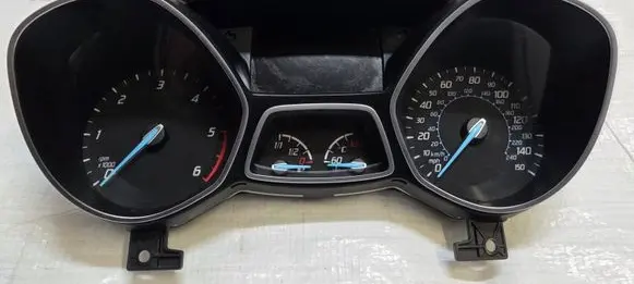 Ford Kuga II Speedometer (instrument cluster) FV4T-10849-MF