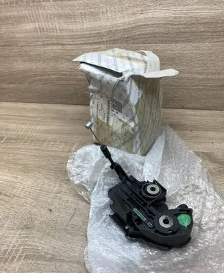 Lancia Ypsilon Seat back rest lock catch 51901866