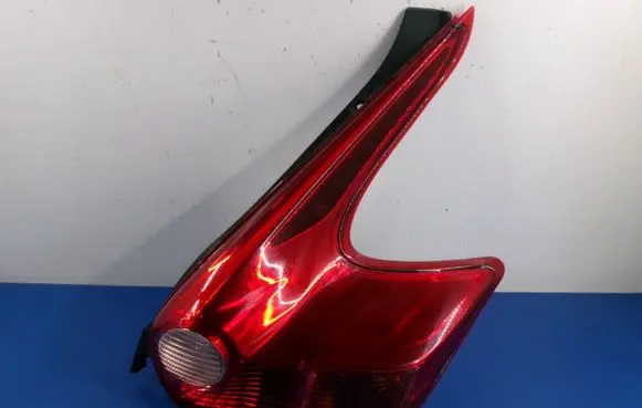 Nissan Juke I F15 Rear/tail lights