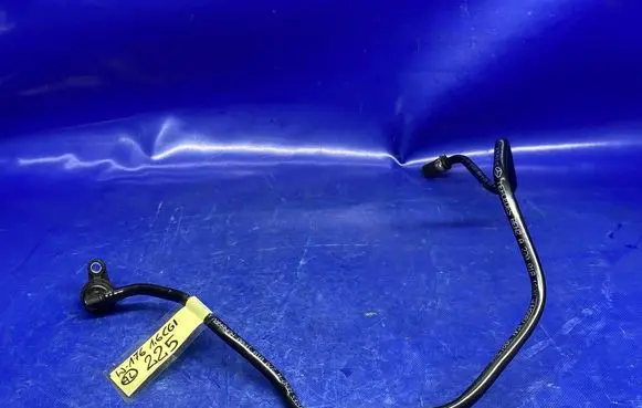 Mercedes-Benz A W176 Vacuum line/pipe/hose A2700181000