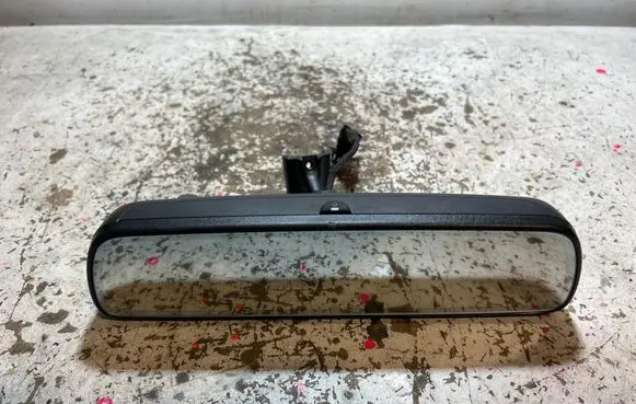 Toyota bZ4X Rear view mirror (interior) E11048368