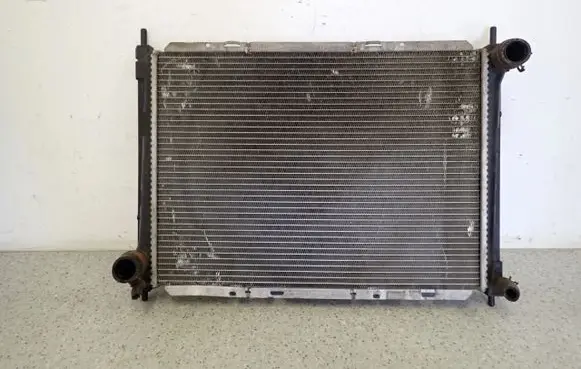 Nissan Note (E11) Coolant radiator