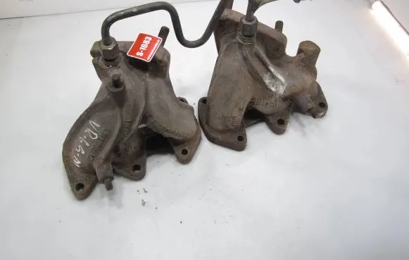Volkswagen Golf III Exhaust manifold 021253034