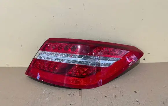 Mercedes-Benz E A207 Rear/tail lights A2079060458 780008 542024