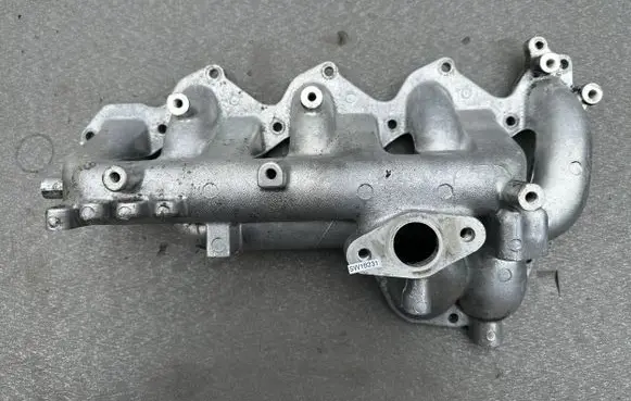 Nissan Patrol Y61 Intake manifold 14003VC102