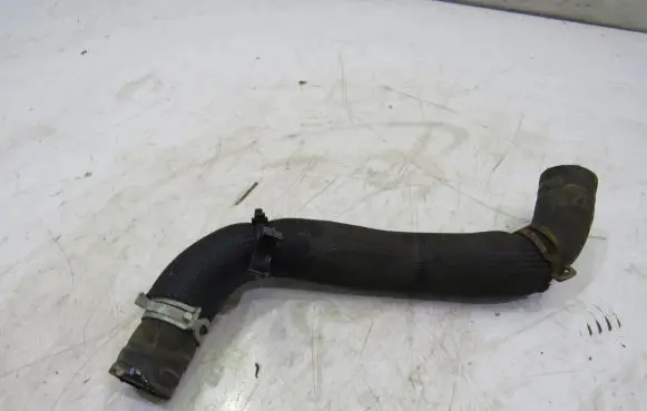 Nissan Note (E11) Engine coolant pipe/hose