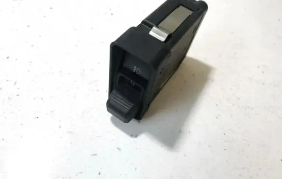 Fog light switch
