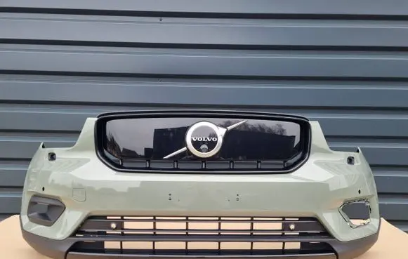 Volvo XC40 Front bumper 31449359