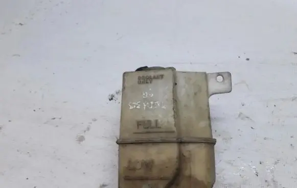 Mazda 323 Coolant expansion tank/reservoir 823021096 823021-096