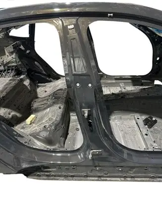 BMW i4 Pillar (middle) 