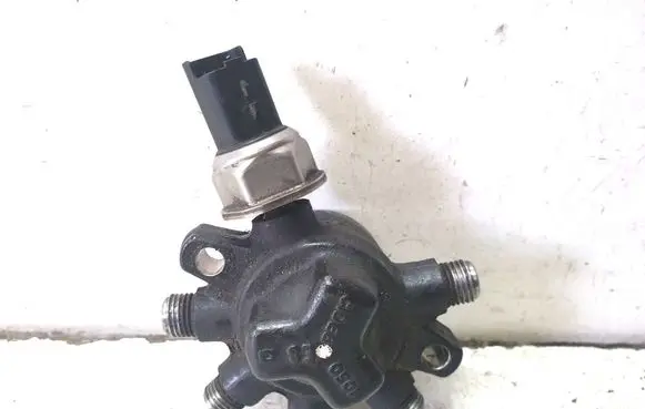 Ford S-MAX Fuel main line pipe 4M5Q9D280DB