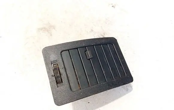Dash center air vent grill