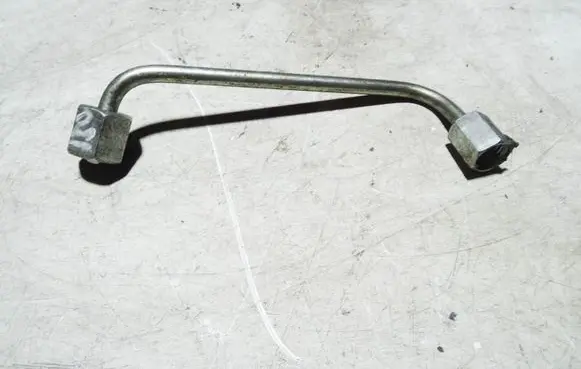 Hyundai i30 Fuel injector supply line/pipe 