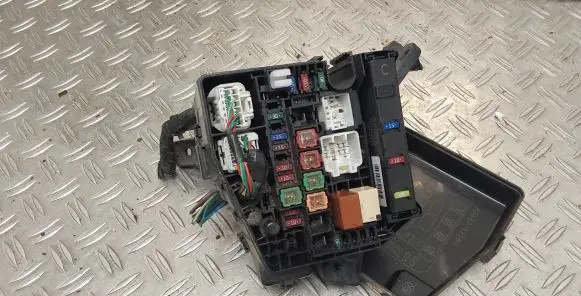 Toyota Yaris Fuse box set