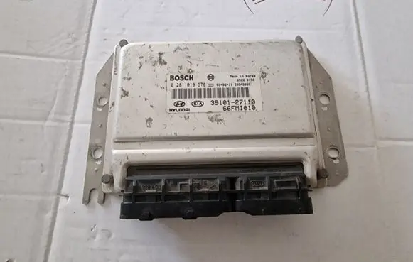 Hyundai Trajet Engine control unit/module 3910127110