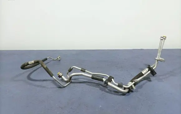 Audi A4 S4 B7 8E 8H Air conditioning (A/C) pipe/hose E81260712AC