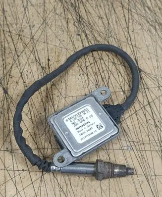 Mercedes-Benz S W222 Lambda probe sensor A0009053403