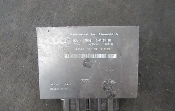 Audi A8 S8 D2 4D Parking PDC control unit/module 4D0919283
