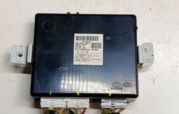 Hyundai ix35 Central body control module 954002Y572U3 954002Y572