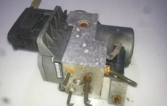 Mercedes-Benz S W220 ABS Pump 0265202444 A0034318712