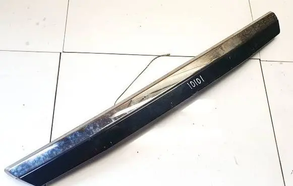 Honda FR-V Trunk door license plate light bar 74890sjd01 74890-sjd-01