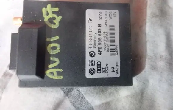 Audi Q7 4L Auxiliary heating control unit/module 4F0909509B