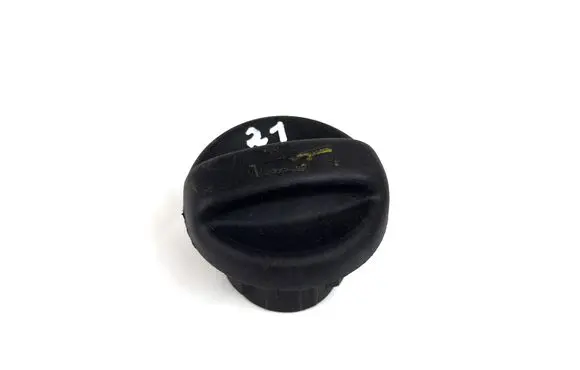Citroen Berlingo Oil filler cap 9624939680