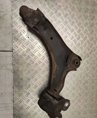 Volvo XC60 Front lower control arm/wishbone 8G9N3A052A T033A