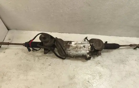 Volkswagen Golf V Steering rack 1K1423981J