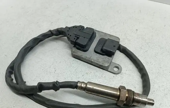 Mercedes-Benz GLC X253 C253 Lambda probe sensor A0009050208 0009050208
