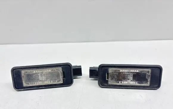 Peugeot 208 I Number plate light 9682403680