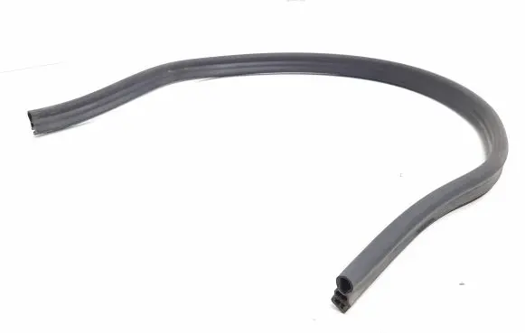 Audi Q3 8U Engine compartment rubber 
