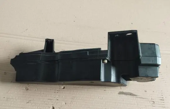 Peugeot 2008 I AdBlue liquid reservoir 9683774480