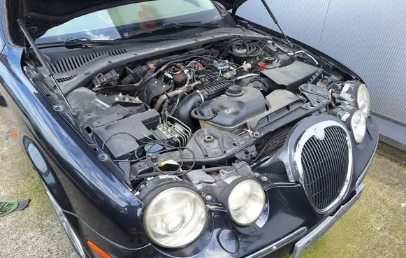Jaguar S-Type Engine swap AJD ELD11 1307040006887