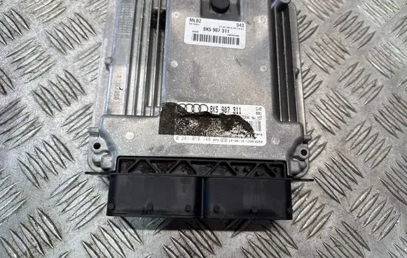 Audi A5 Sportback 8TA Engine control unit/module 8K5907311