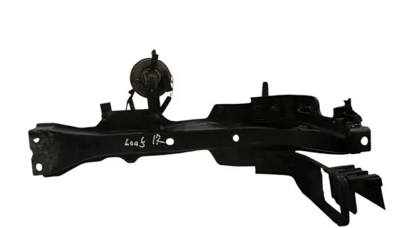 Nissan Leaf II (ZE1) Radiator support slam panel bracket 625E2
