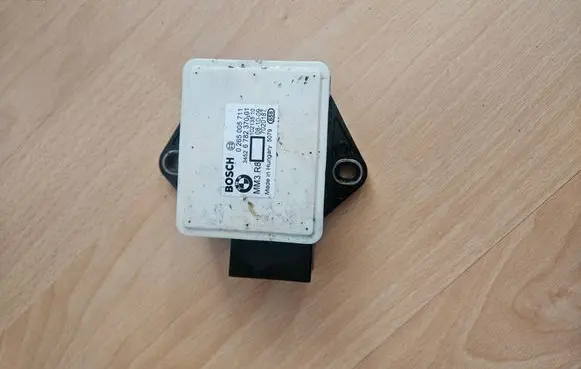 BMW 5 E60 E61 ESP acceleration yaw rate sensor 6782370 0265005711