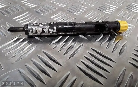 Nissan Micra C+C Fuel injector 8200240244 ejbr02101z 8200049876