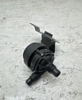 BMW M4 G82 G83 Electric auxiliary coolant/water pump 884061401 8840614