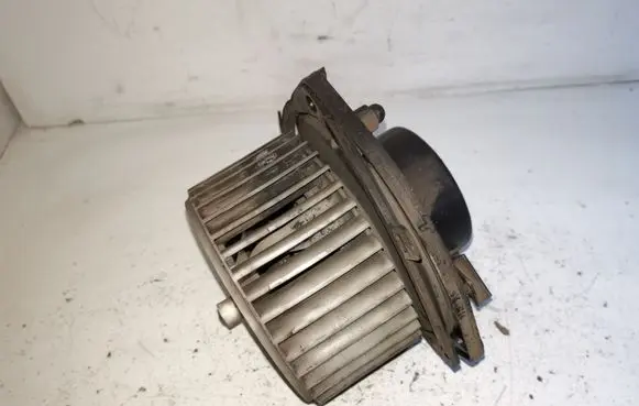 Iveco Daily 35.8 - 9 Heater fan/blower 570630200