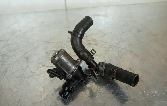 Mercedes-Benz C W204 Coolant heater control valve A6512000431 4012229C