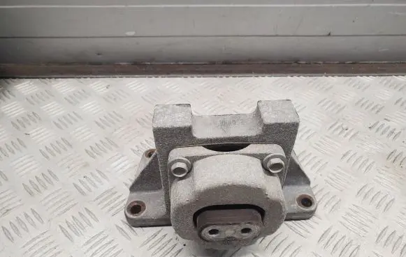 Dodge Challenger Gearbox mounting bracket 05147200AD