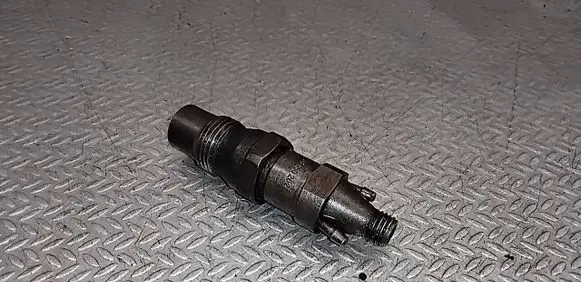 Volkswagen Transporter - Caravelle T4 Fuel injector 068130202