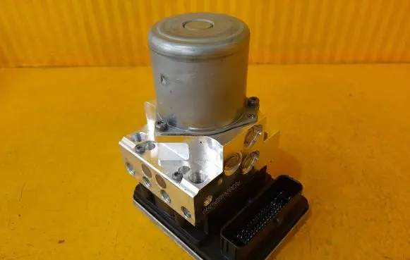 Mercedes-Benz C W205 ABS Pump A2059005349