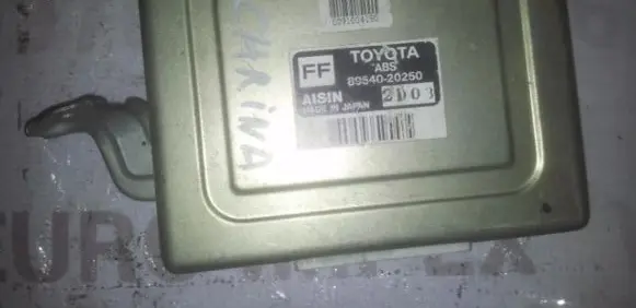 Toyota Carina T190 ABS control unit/module 8954020250