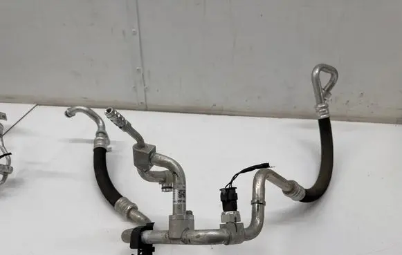 Audi Q4 Sportback e-tron Air conditioning (A/C) pipe/hose 1EA816739
