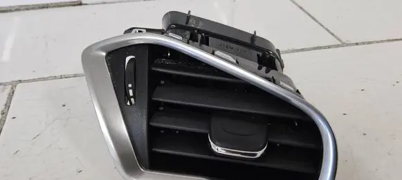 Citroen C4 II Dash center air vent grill 9671332277 00047005