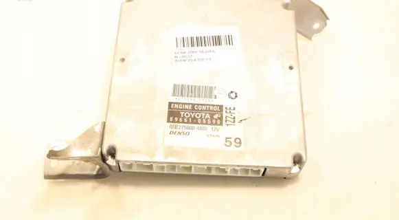 Toyota Avensis T250 Engine control unit/module ECU 89661-05590