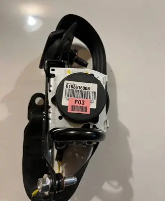 Hyundai Genesis Front seatbelt 616861600B